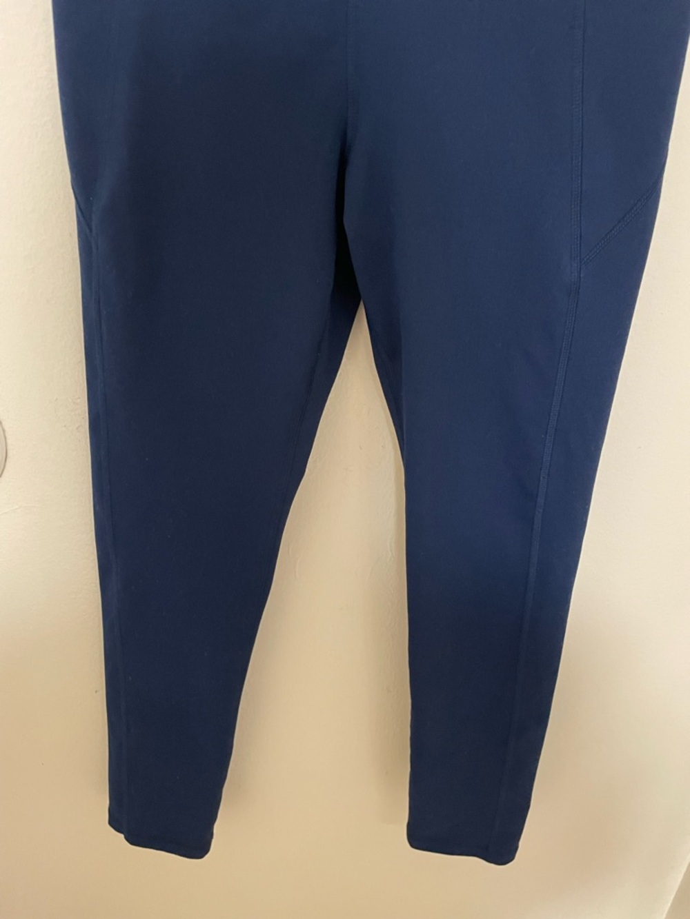 ✨Women’s Under Armour Navy Blue Leggings Size S - Picture 3 of 7